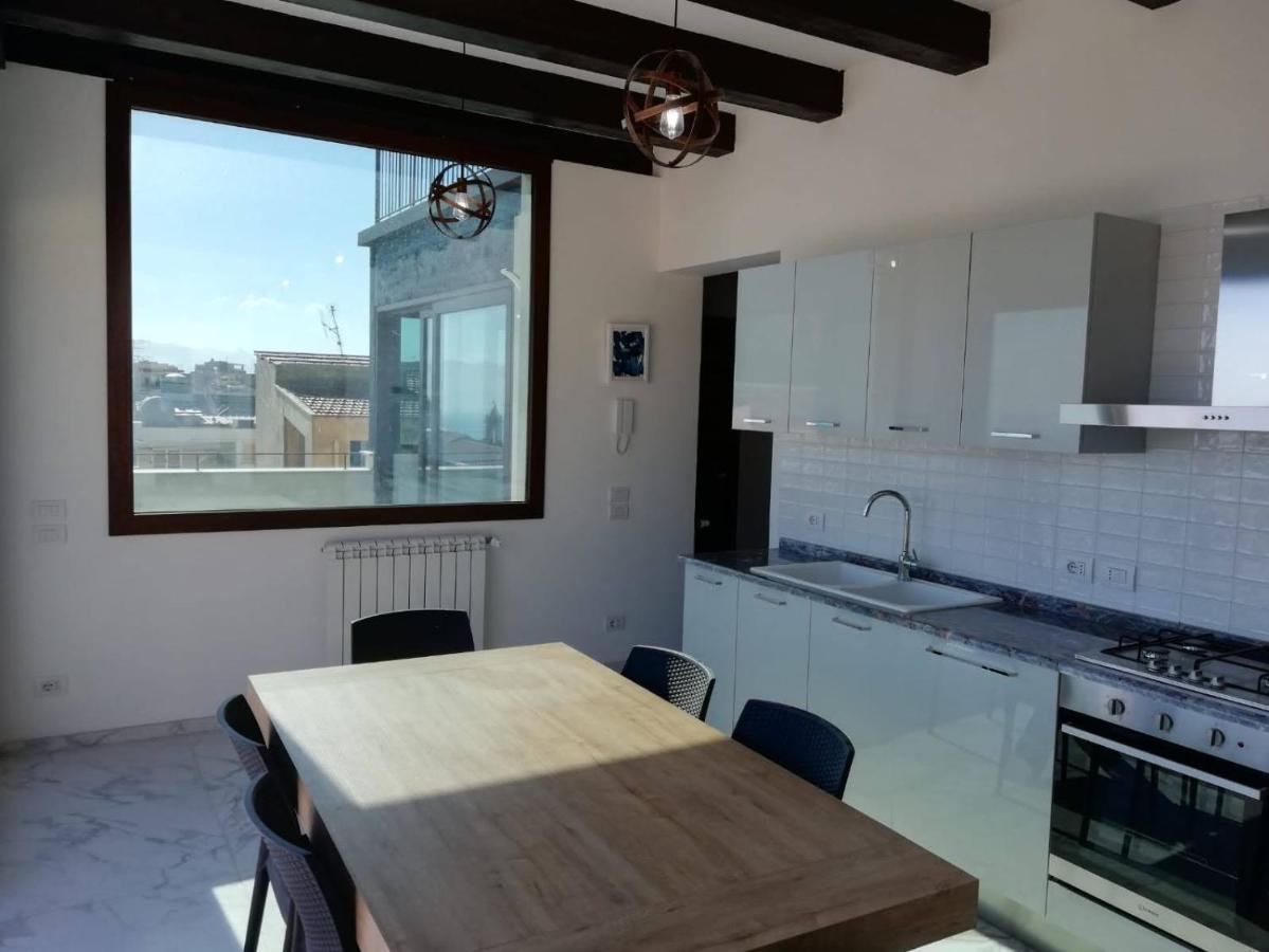 Palazzo Del Golfo Penthouse Appartement Castellammare del Golfo Buitenkant foto