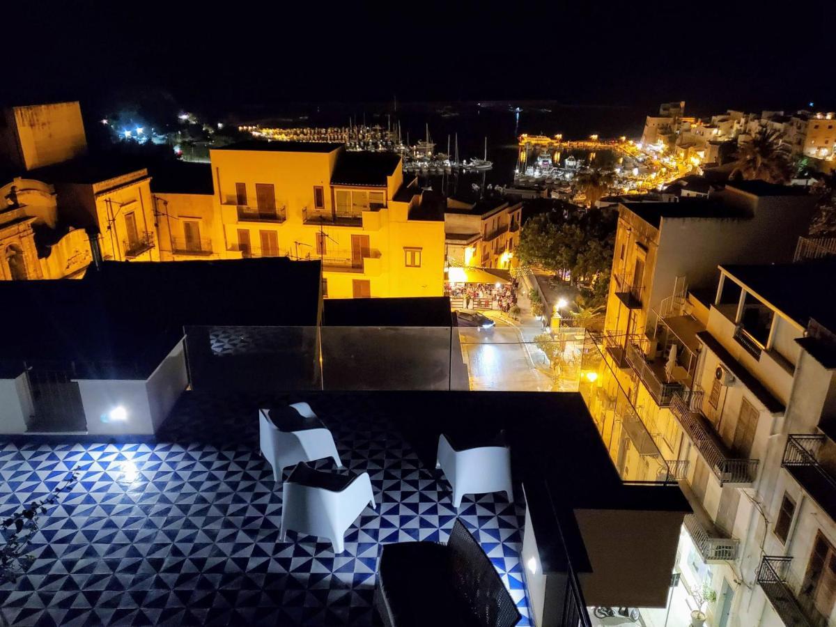 Palazzo Del Golfo Penthouse Appartement Castellammare del Golfo Buitenkant foto